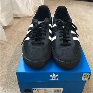 Adidas dragons size 12